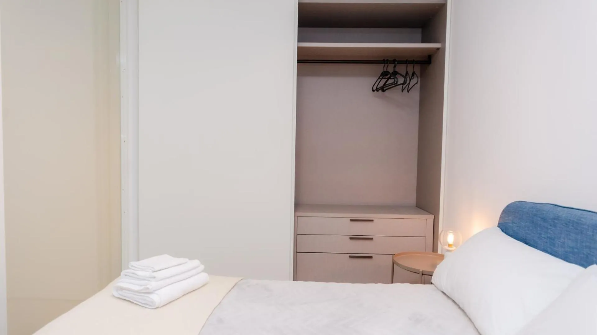 Apartament Mini Loft Linate Airport And Blu Metro Mediolan Włochy