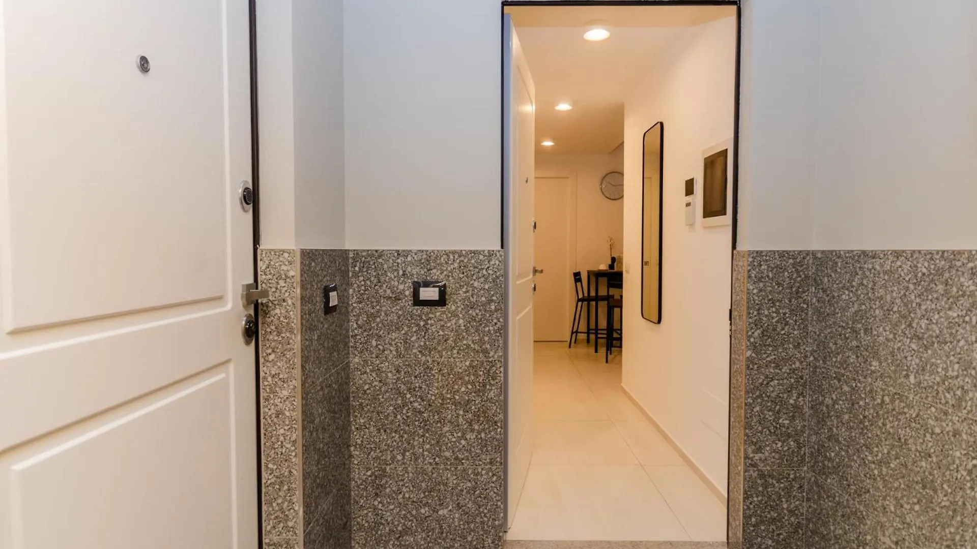 Apartament Mini Loft Linate Airport And Blu Metro Mediolan